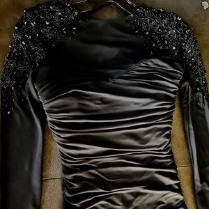 Badgley  Mischka Collection  Designer Black evening Gown.  Sz  2